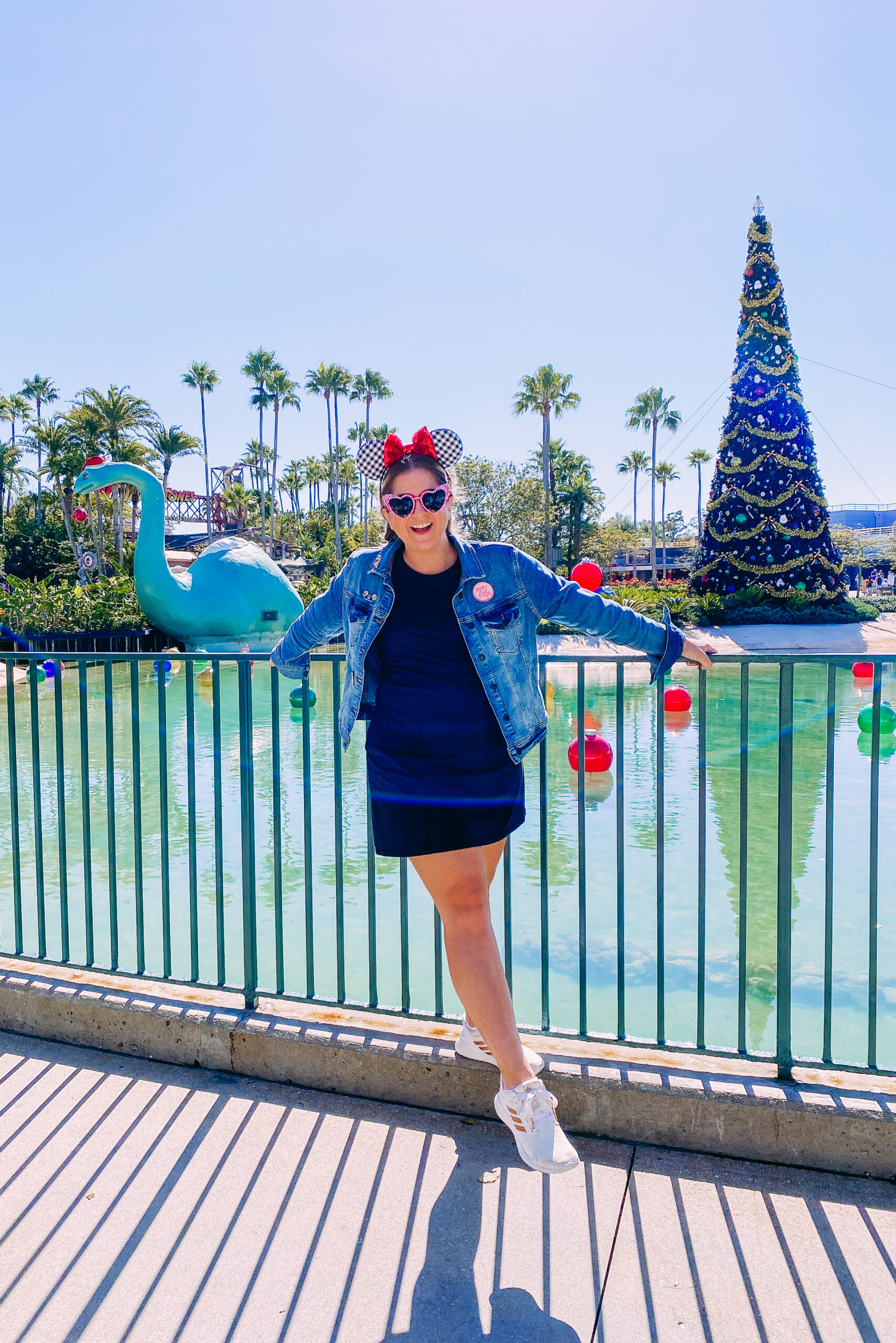 9 Cute Disneyland Outfit Ideas - Disney Outfits  Disneyland outfit summer, Disney  outfits women, Disneyland outfit spring