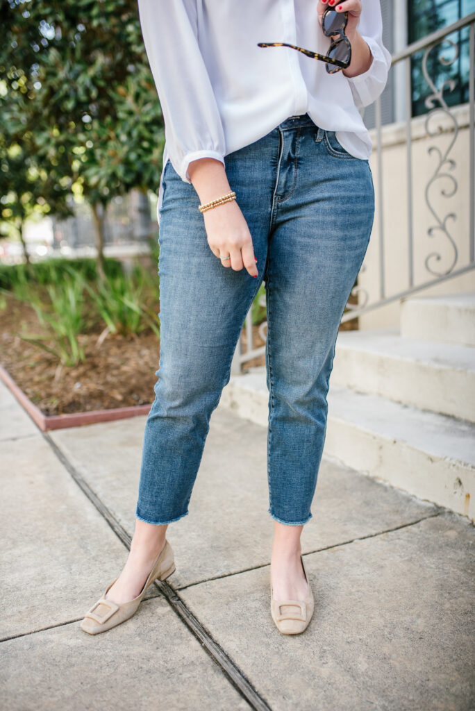 I'm 5'2, and these are the 8 best pants for short legs - Petite Dressing
